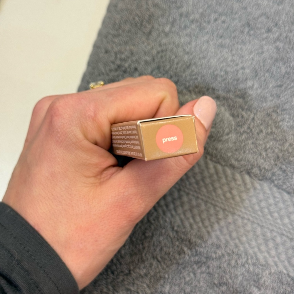 Rhode Lip Liner in shade Press (Pink) Brand New